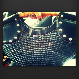 COPY - 🔵Very cute woven/bamboo handled Purse
